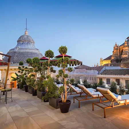 Palacio Gran Vía, a Royal Hideaway Hotel-2